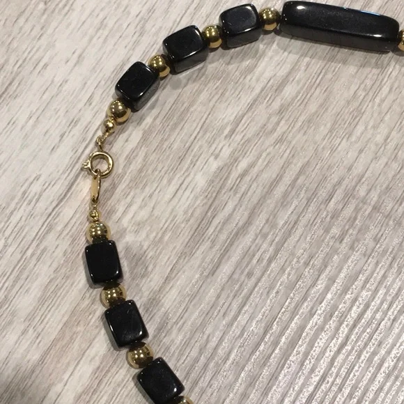 Trifari Black & Gold Bead Necklace.  Vintage - Picture 9 of 16